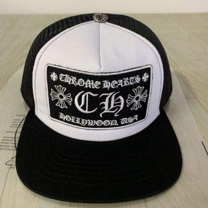 Black and white  Hollywood chrome heart hat